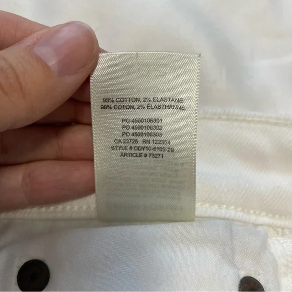 SOLD // Aritzia Denim Forum The Bailey High Rise Crop Flare White Size 25 #73271 - Picture 8 of 10